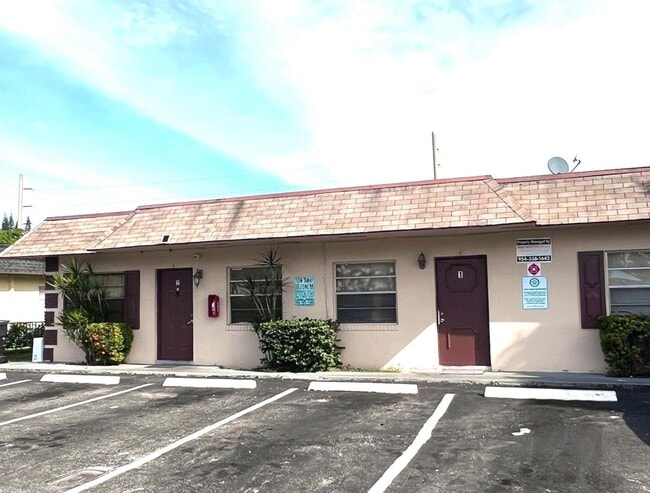 Building Photo - 4130 NW 31st Ter