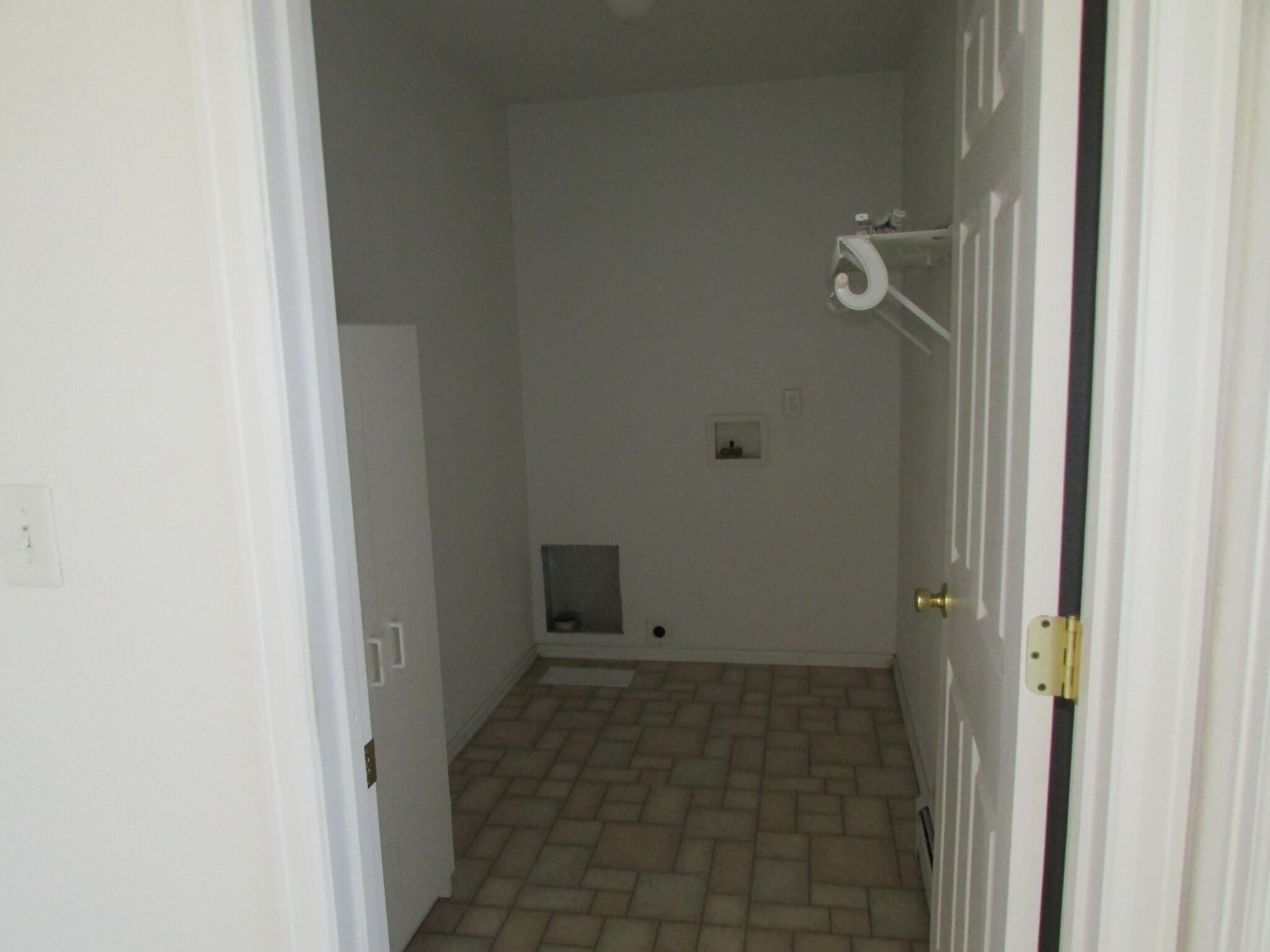 Building Photo - 1241 Tara Dr