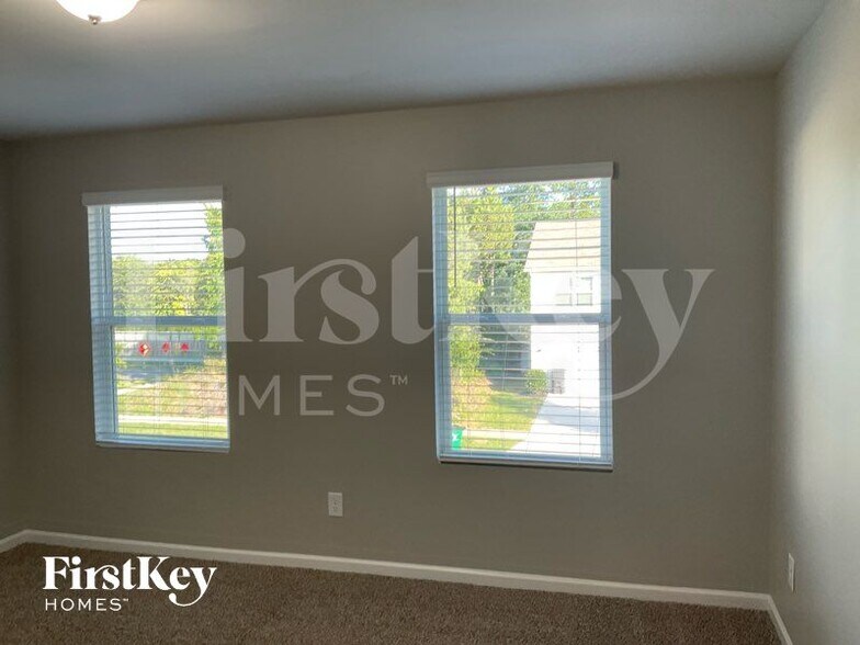 Building Photo - 5510 Cobblestone Glen Dr
