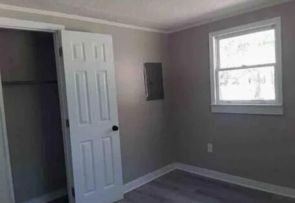 Building Photo - 313 Jacobs St