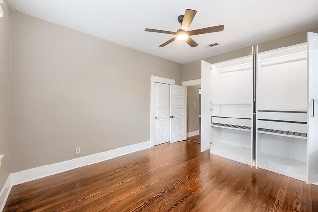 Building Photo - 4308 Avenue G