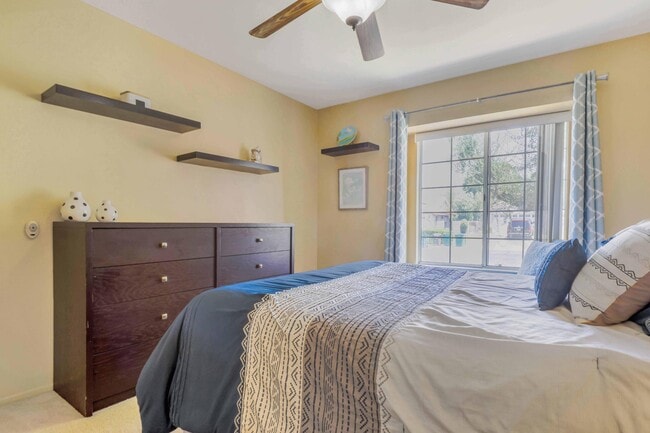 Building Photo - 39795 Regency Way