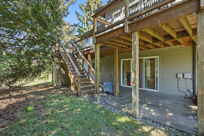 Building Photo - 172 Palos Verdes