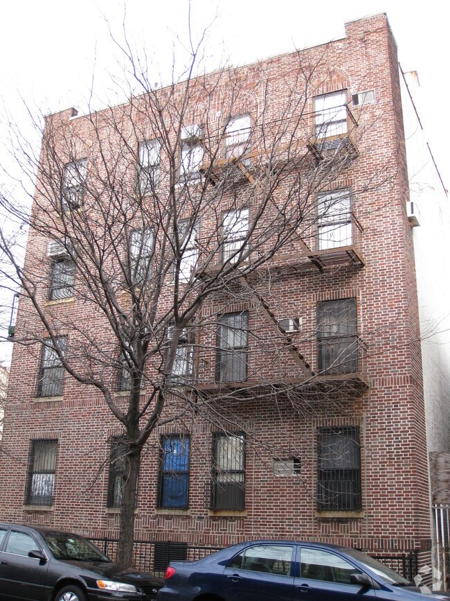 Primary Photo - West End Gardens I
