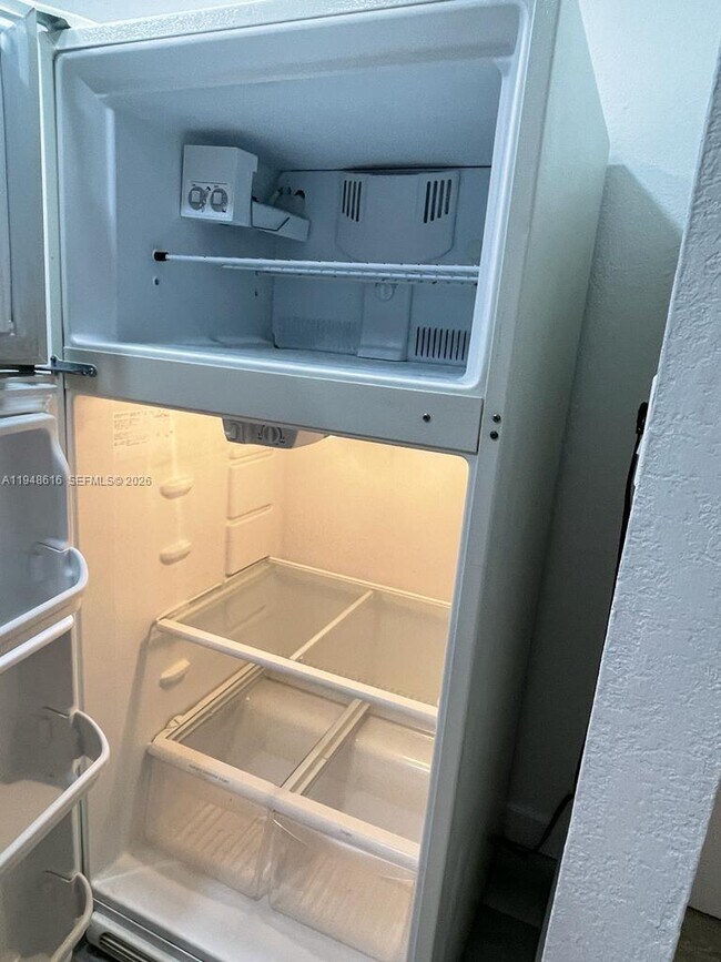 Building Photo - 4550 NW 9th St