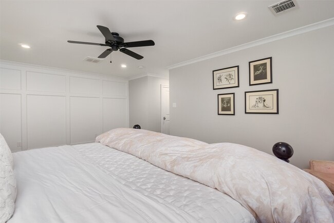 Building Photo - 815 Thornvine Ln