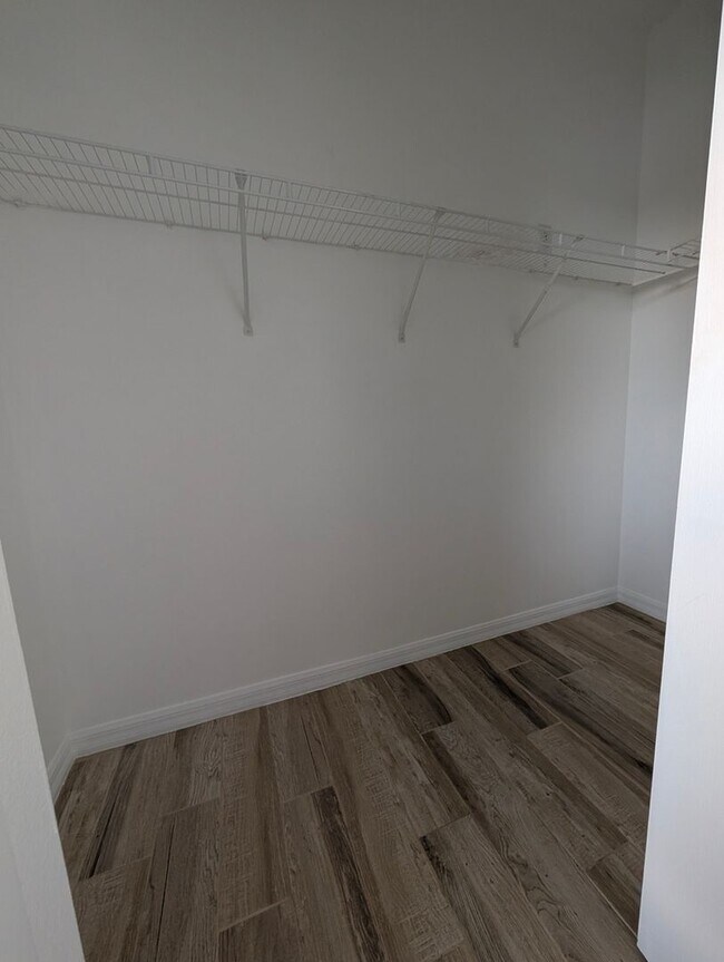 Building Photo - Charming 2BR Duplex in North Port