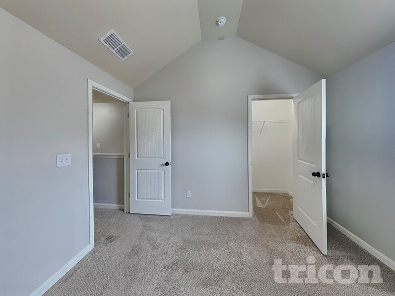 Building Photo - 11350 Freeman Way