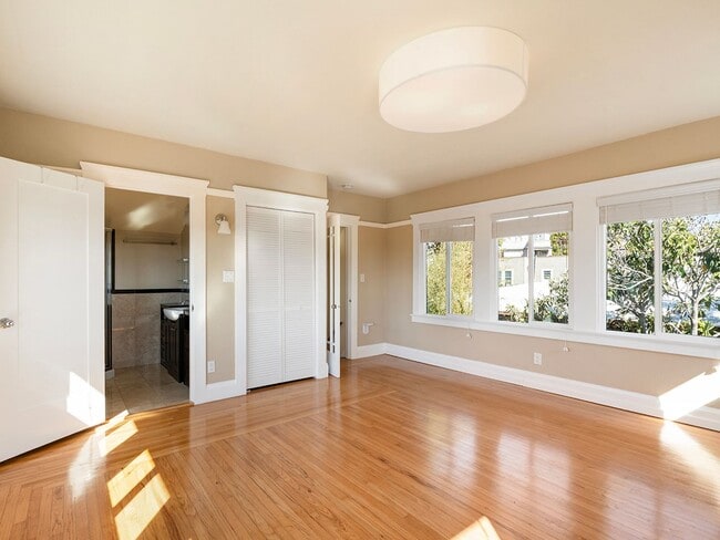 Building Photo - Updated single family home