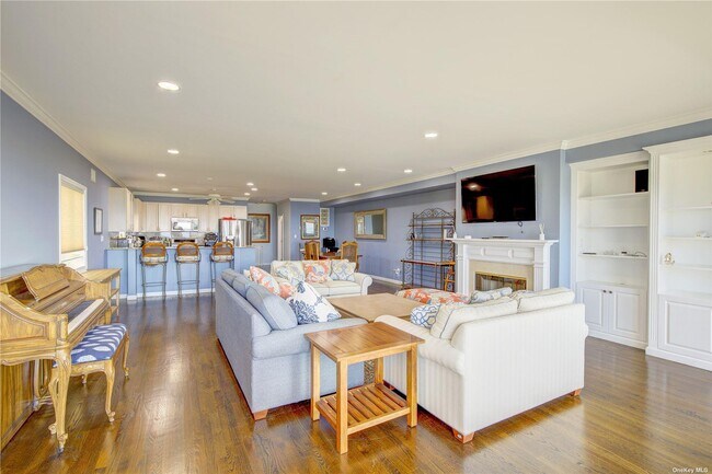 Building Photo - 1051 Oceanfront