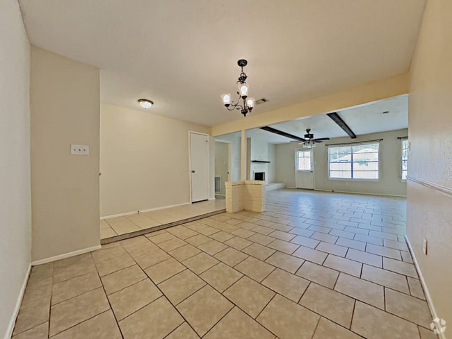 Building Photo - 16515 Forest Bend Ave