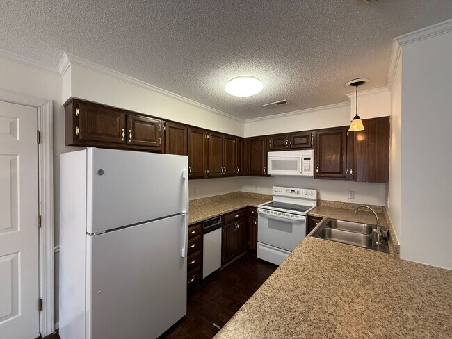 Building Photo - 970 Lytchfield Pl