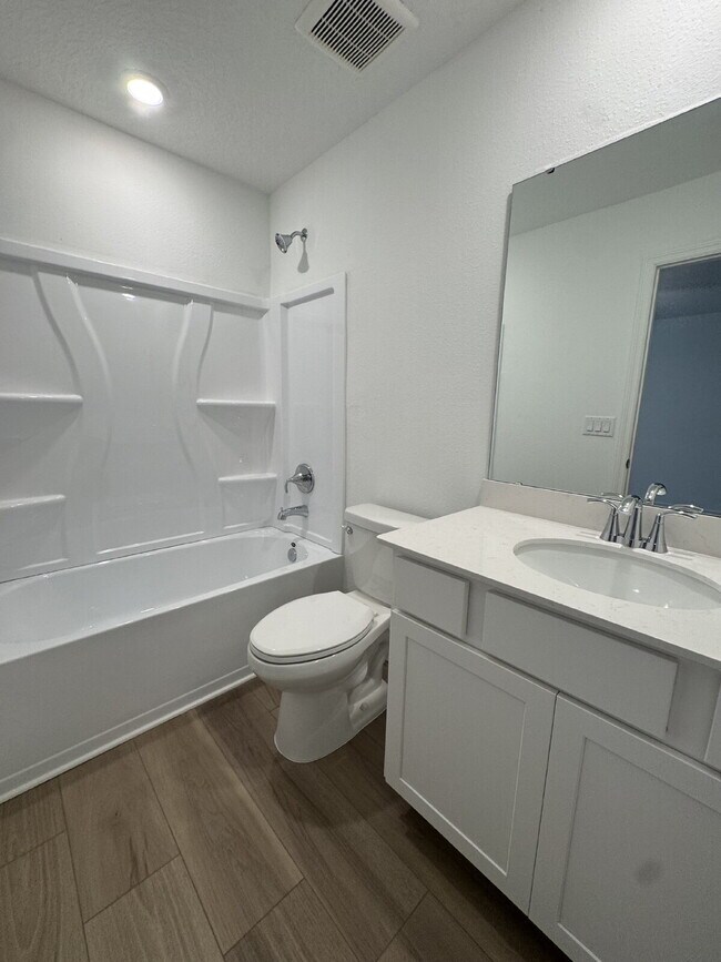Building Photo - Brand New 3 Bed | 2.5 Bath Townhome – Mode...