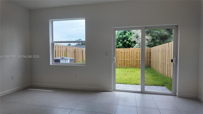 Building Photo - 35761 SW 178th Ct