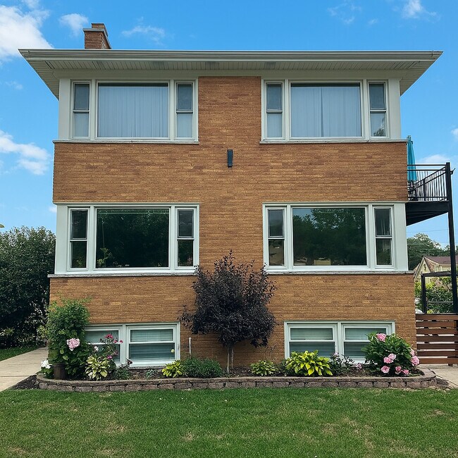 Building Photo - 7935 Karlov Ave