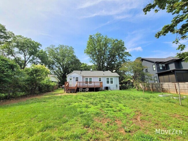 Building Photo - 3819 Plainview Rd