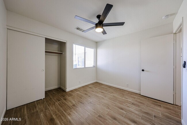 Building Photo - 4047 E Jojoba Rd