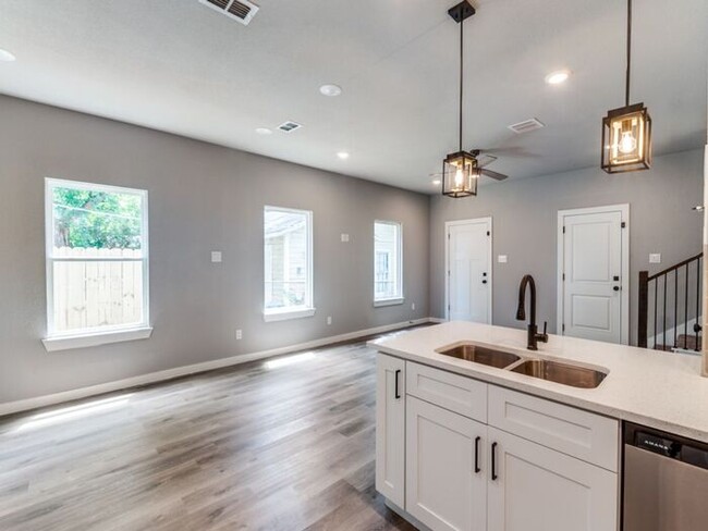 Building Photo - Gorgeous New Construction Duplex For Rent ...