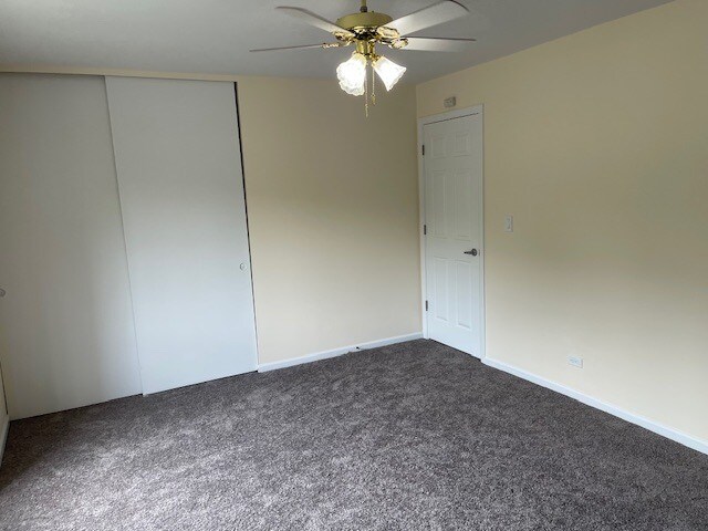 Building Photo - 521 N Woodfield Trl