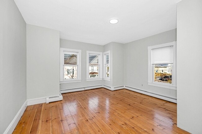 Building Photo - 339 Lincoln St