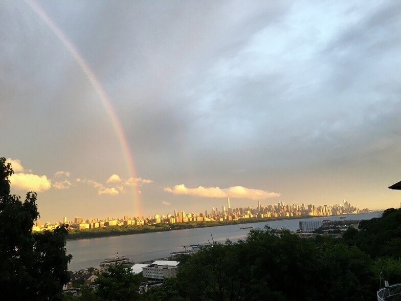 Building Photo - 9019 Wall St