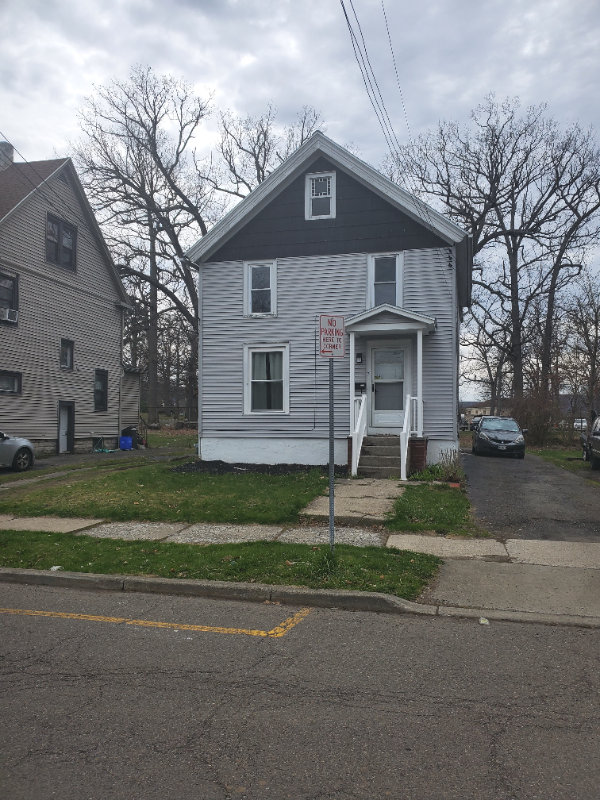 Primary Photo - 3 Schubert St