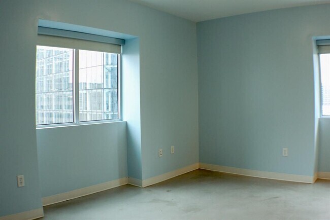 Building Photo - 800 Brazos St