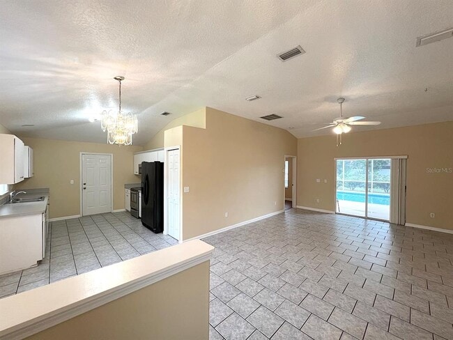 Building Photo - 122 Parkview Dr