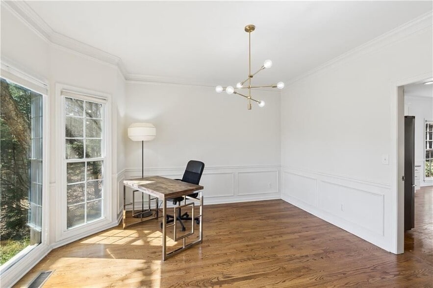 Building Photo - 5055 Mallory Ct