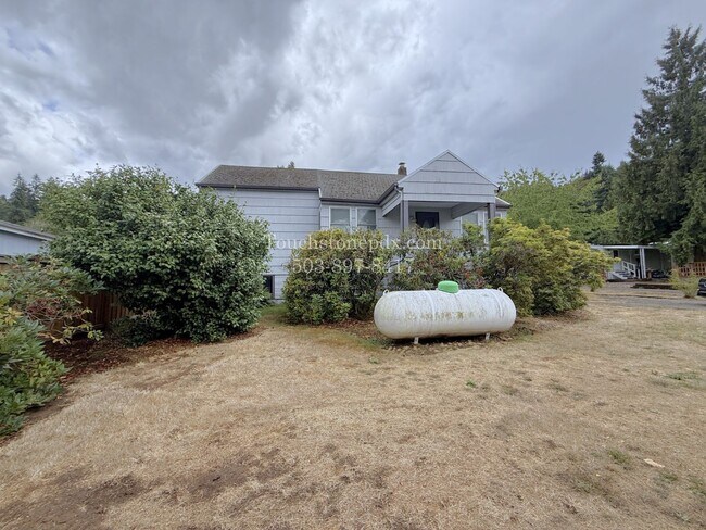 Building Photo - 18830 S Hwy 99 E