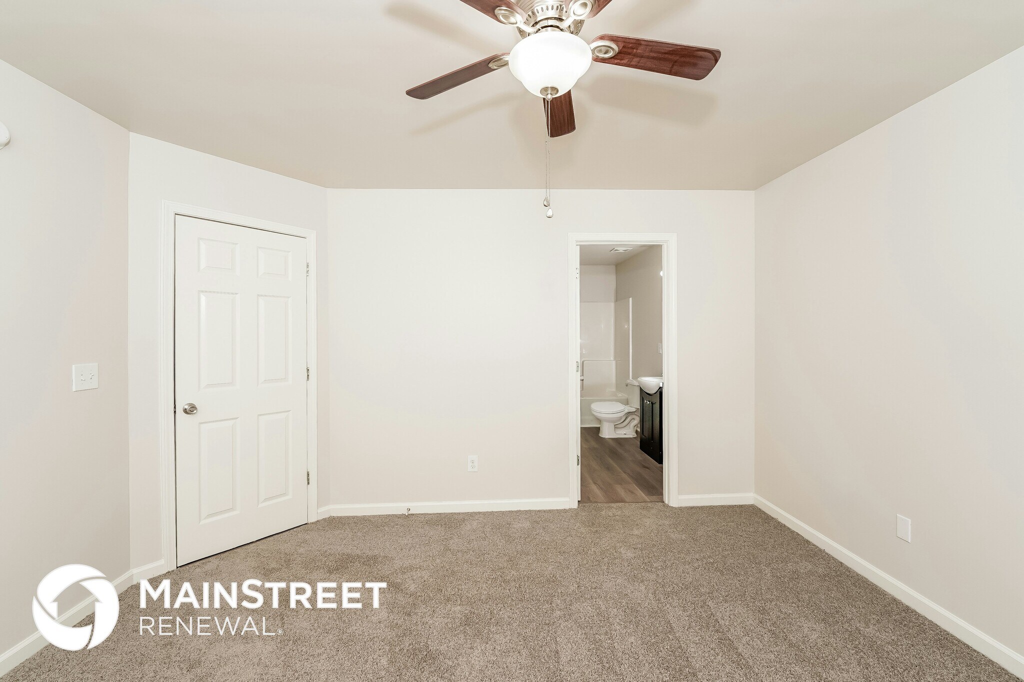 Building Photo - 975 Moonlite Dr