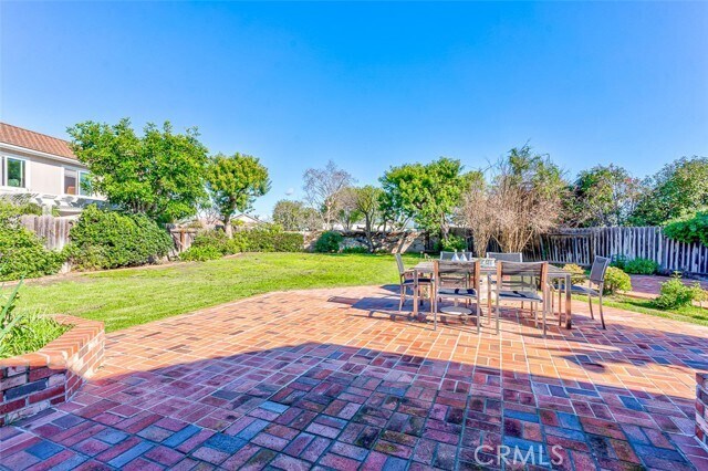 Building Photo - 23 Blazing Star