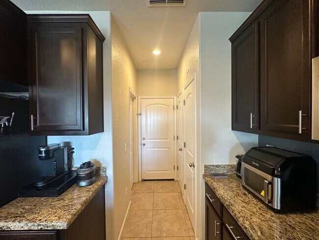 Building Photo - 1453 Rosy Dawn Ln