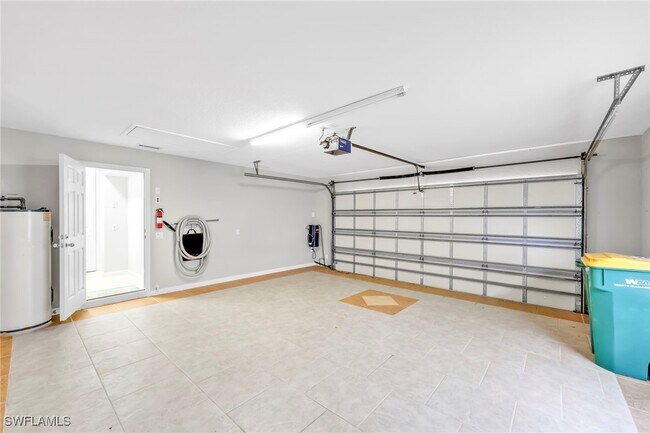 Building Photo - 3000 Ellice Way