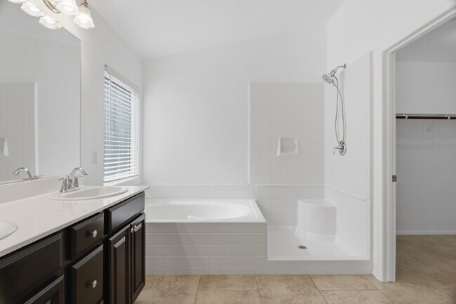 Building Photo - Available for Immediate Move-In! Discover this exceptionally well-maintained and cared-for corner...