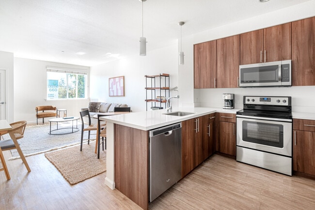 Building Photo - Linq Apartments, 1700 Newbury Park Dr