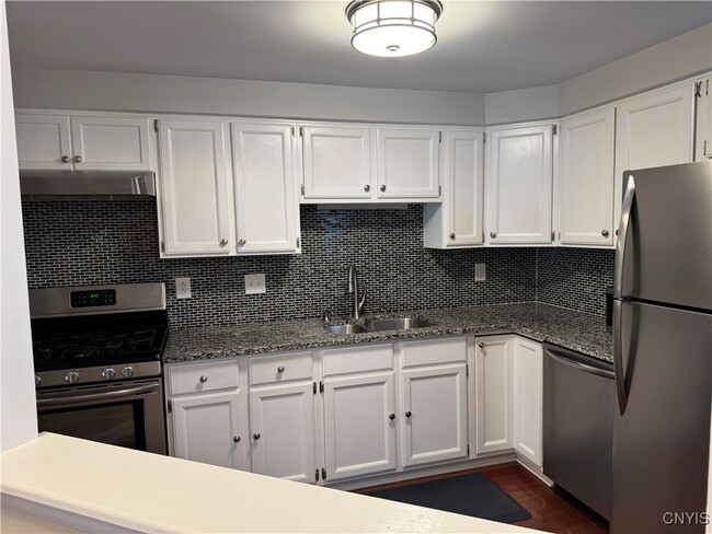 Building Photo - 8434 Bubbling Springs Dr