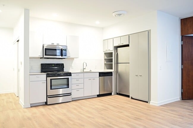 Floorplan - Interstate Flats