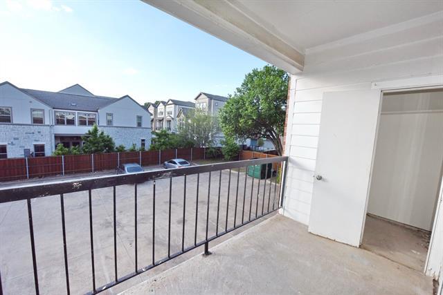 Building Photo - 3701 Cedarplaza Ln