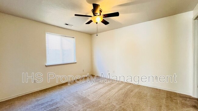 Building Photo - 5718 Westport Ln