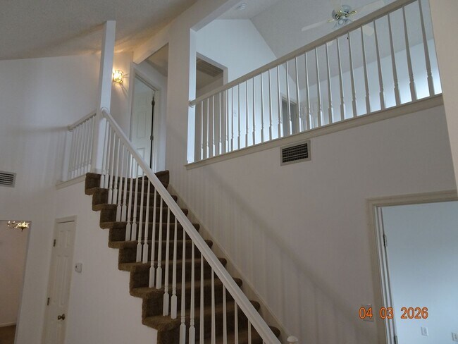 Building Photo - 2 Bedroom 2 Full Bath Condo