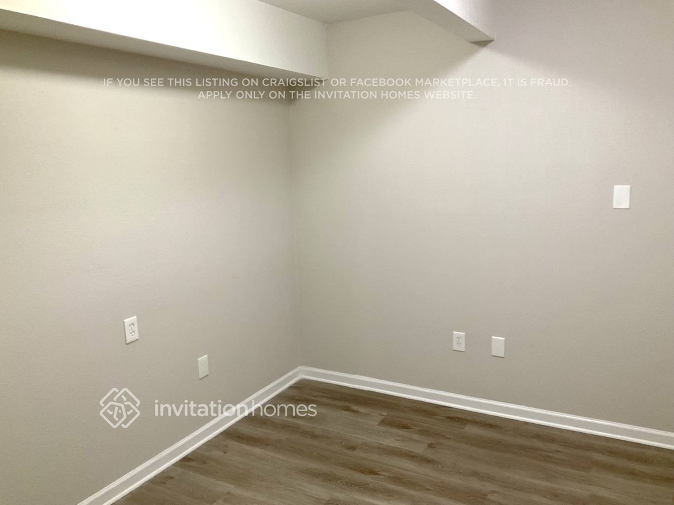 Building Photo - 4468 Highland Pl NE