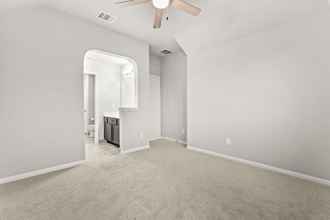 Building Photo - 3506 Lake Bella Megan Dr