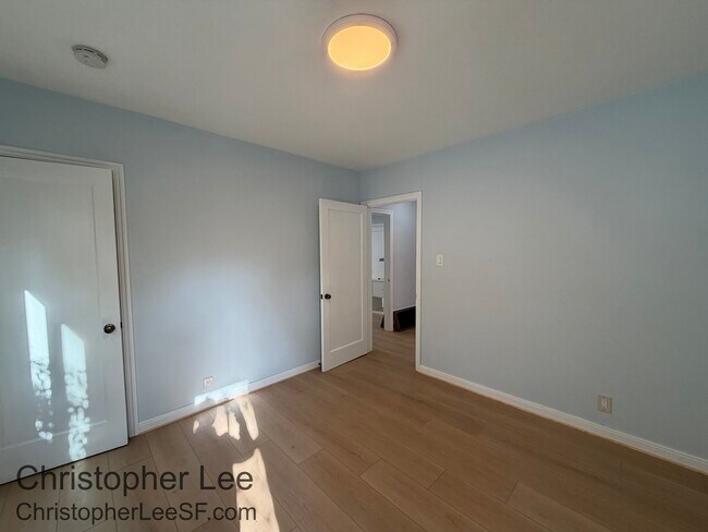 Building Photo - 1433 Jasmine St