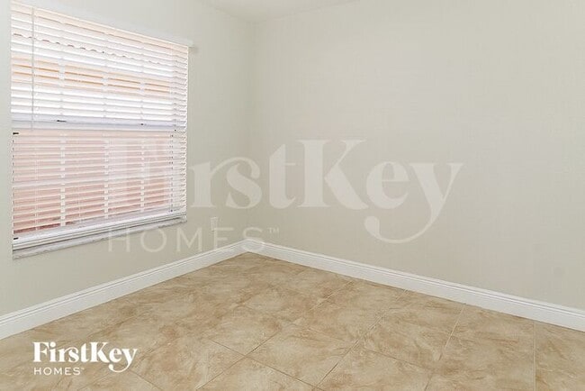 Building Photo - 8927 NW 114th St