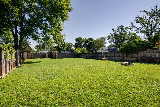 Building Photo - 508 Morton Ave