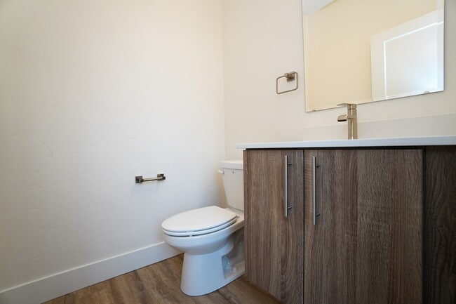 Building Photo - 4618 N Iota Ln