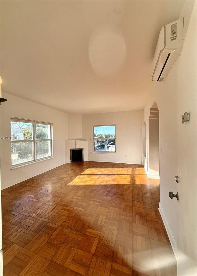 Building Photo - 4035 Meridian Ave