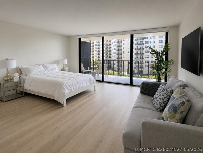Building Photo - 3460 S Ocean Blvd
