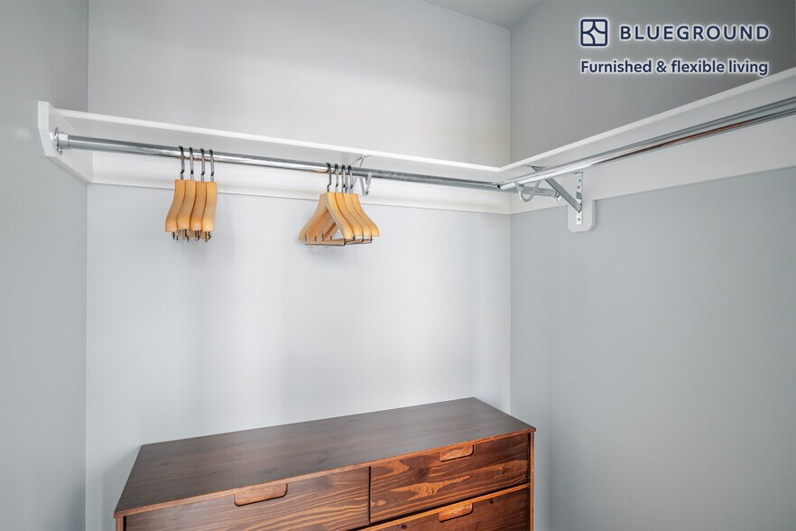 Building Photo - 365 Western Ave